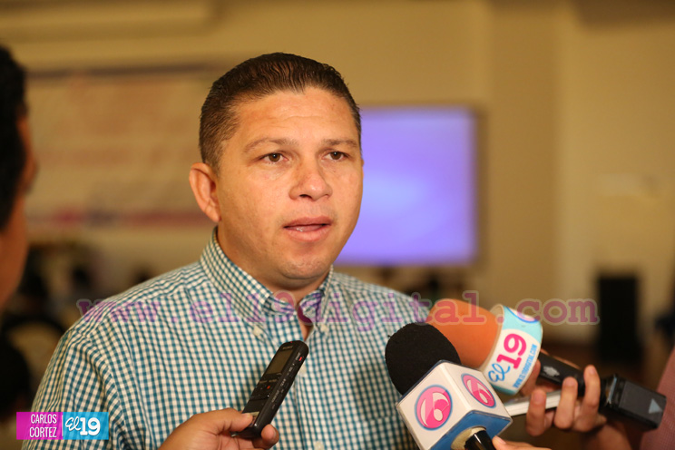 Entrevistas a participantes del Congreso de Viviendas de Inter&eacute;s Social